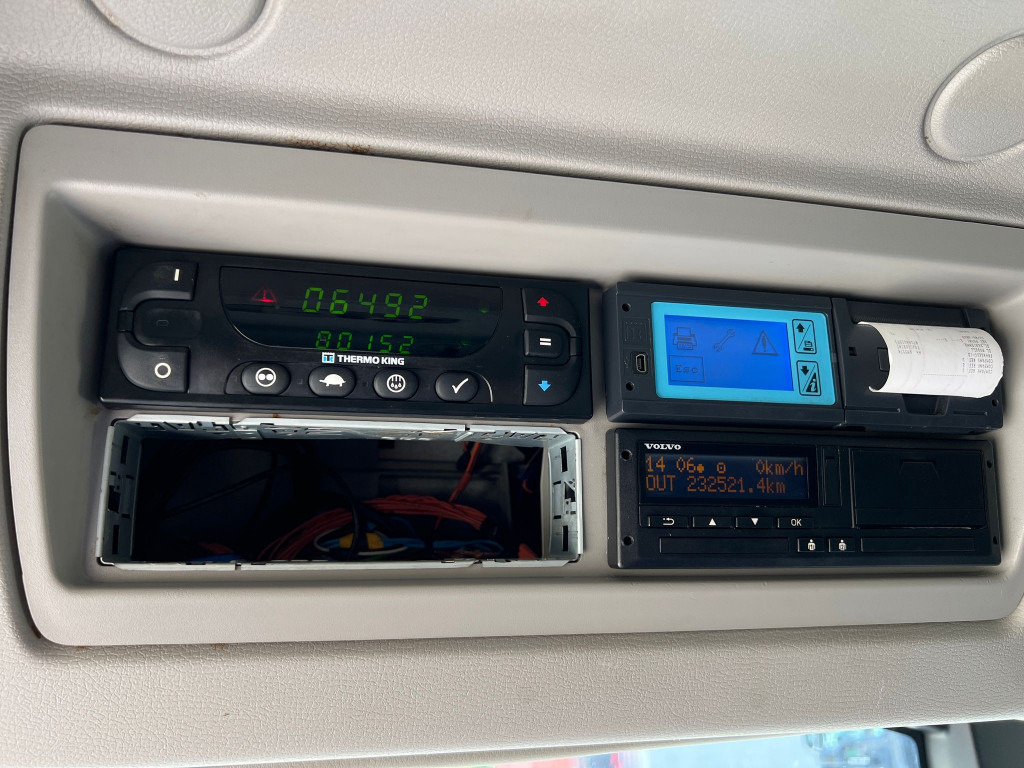 MERCEDES-BENZ Atego 1224 L Kühlkoffer LBW Tiefkühler 6,2m LBW - مبردة شاحنة: صور 3 MERCEDES-BENZ Atego 1224 L Kühlkoffer LBW Tiefkühler 6,2m LBW - مبردة شاحنة: صور 3