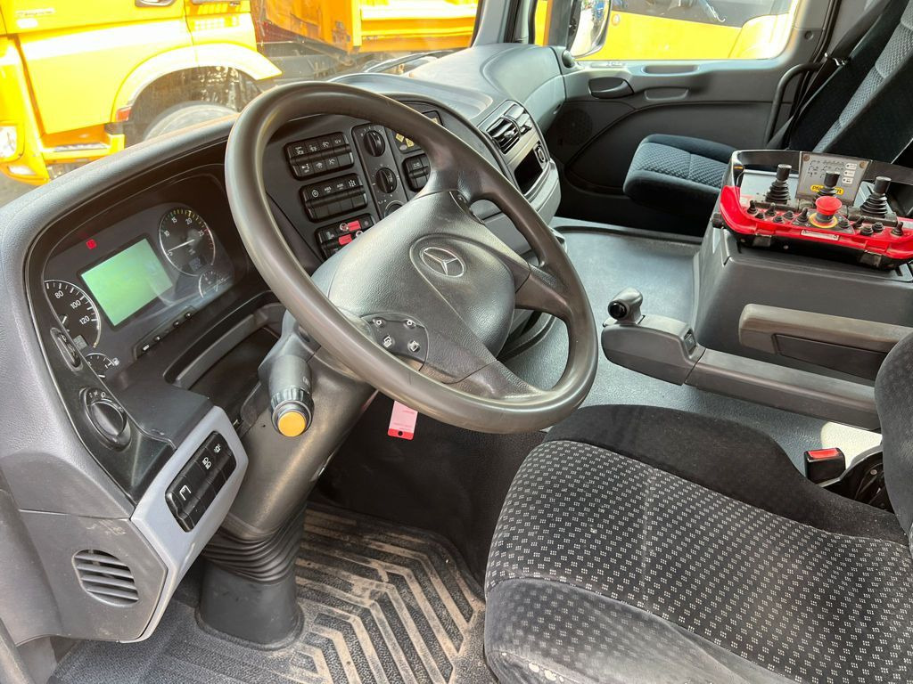 Mercedes-Benz Actros 1841 K 2-Achs Kipper Kran Funk/2xhydr+Gre Mercedes-Benz Actros 1841 K 2-Achs Kipper Kran Funk/2xhydr+Gre - قلابات, شاحنة كرين: صور 5 Mercedes-Benz Actros 1841 K 2-Achs Kipper Kran Funk/2xhydr+Gre Mercedes-Benz Actros 1841 K 2-Achs Kipper Kran Funk/2xhydr+Gre - قلابات, شاحنة كرين: صور 5