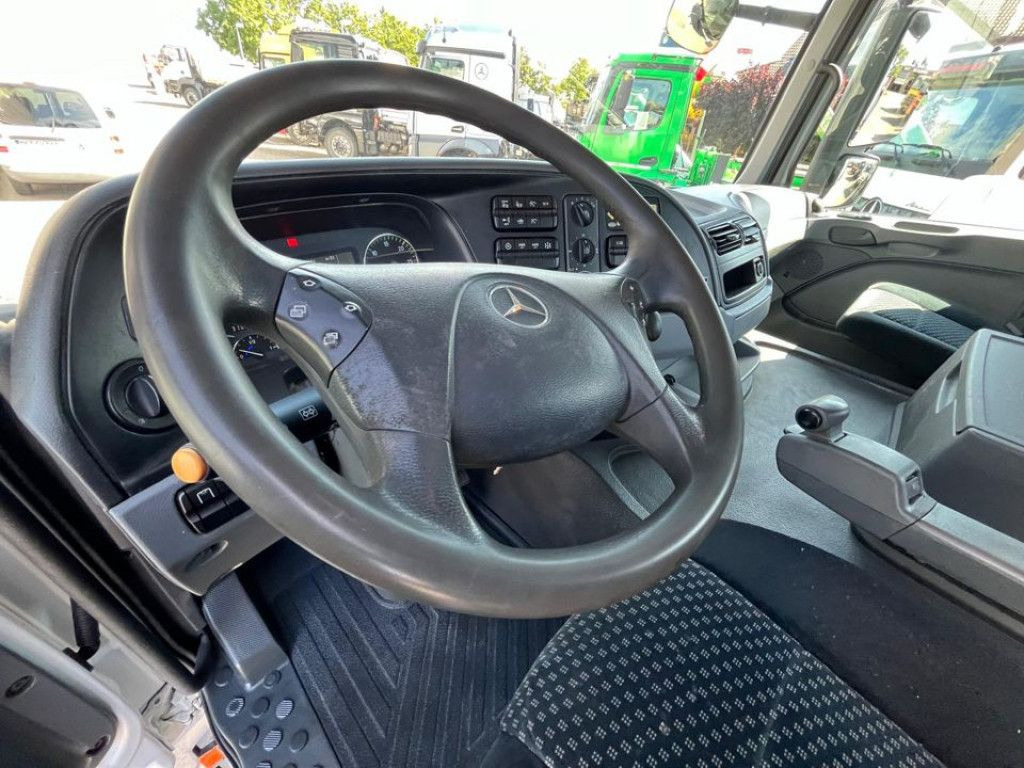 Mercedes-Benz Actros 1841 K 2-Achs Kipper Kran Funk/2xhydr+Gre - قلابات, شاحنة كرين: صور 5 Mercedes-Benz Actros 1841 K 2-Achs Kipper Kran Funk/2xhydr+Gre - قلابات, شاحنة كرين: صور 5