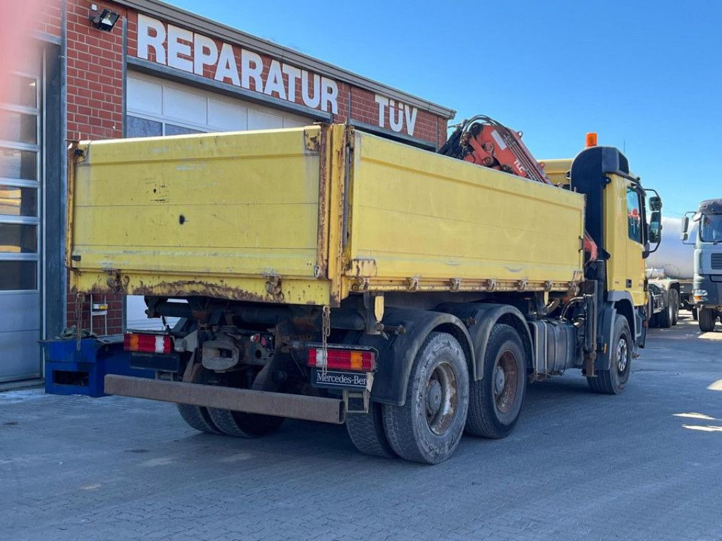 Mercedes-Benz Actros 2644 6x4 3-Achs Kipper Kran Funkt+Greifer - قلابات, شاحنة كرين: صور 4 Mercedes-Benz Actros 2644 6x4 3-Achs Kipper Kran Funkt+Greifer - قلابات, شاحنة كرين: صور 4