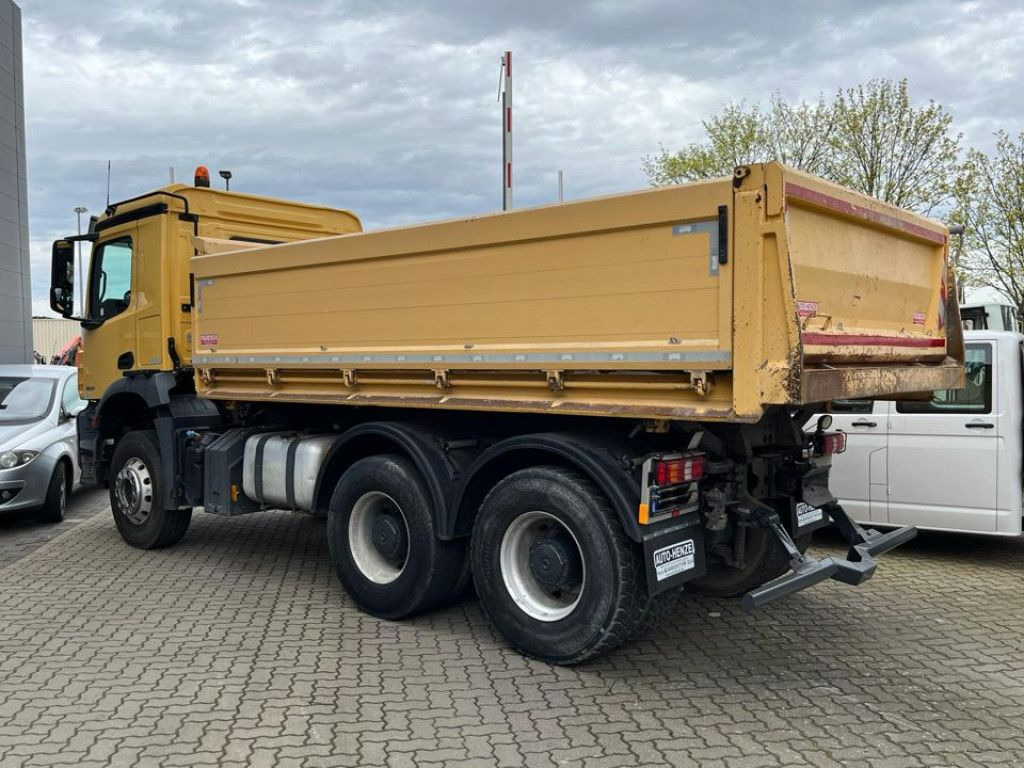 Mercedes-Benz Arocs 2643 K 6x4 3-Achs Kipper Blatt/Blatt, AP A - قلابات: صور 4 Mercedes-Benz Arocs 2643 K 6x4 3-Achs Kipper Blatt/Blatt, AP A - قلابات: صور 4
