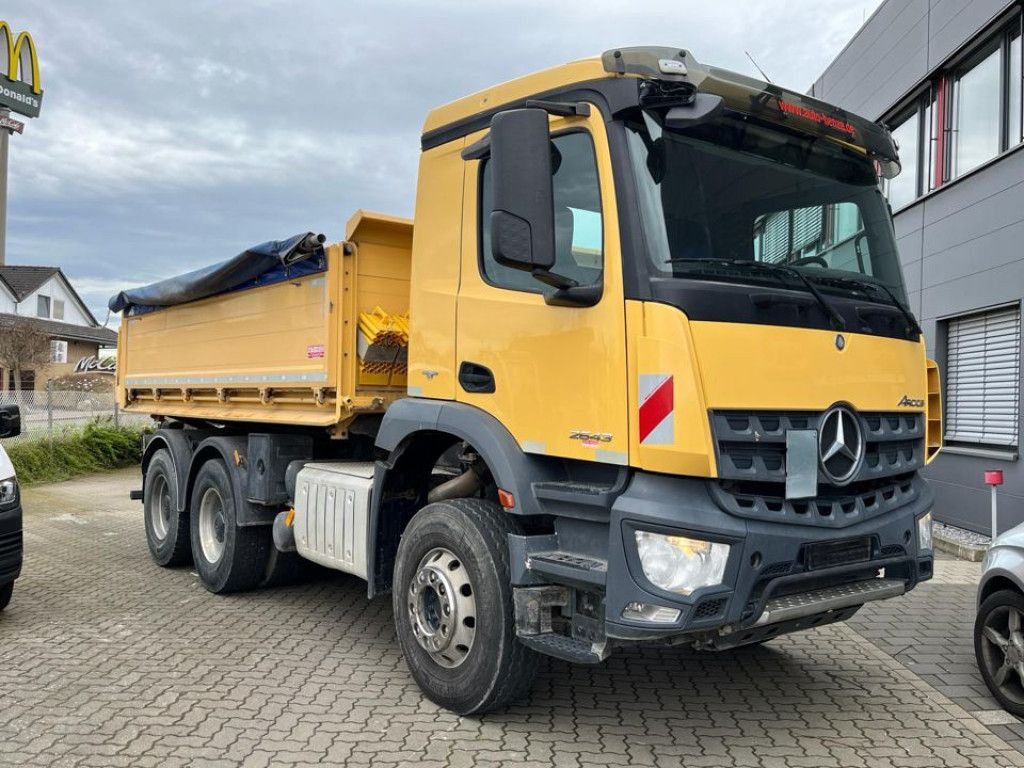Mercedes-Benz Arocs 2643 K 6x4 3-Achs Kipper Blatt/Blatt, AP A - قلابات: صور 2 Mercedes-Benz Arocs 2643 K 6x4 3-Achs Kipper Blatt/Blatt, AP A - قلابات: صور 2