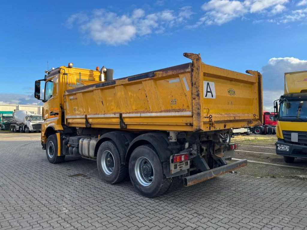 Mercedes-Benz Arocs 2663 6x4 3-Achs Kipper Meiller Bordmatik - قلابات: صور 3 Mercedes-Benz Arocs 2663 6x4 3-Achs Kipper Meiller Bordmatik - قلابات: صور 3