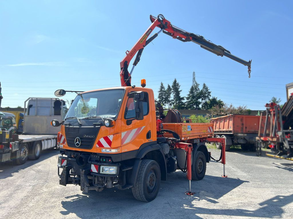 Mercedes-Benz Unimog U20 2-Achs Allradkipper Kran Palfinger Kr - قلابات, شاحنة كرين: صور 1 Mercedes-Benz Unimog U20 2-Achs Allradkipper Kran Palfinger Kr - قلابات, شاحنة كرين: صور 1