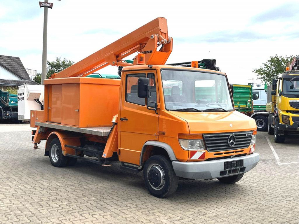 Mercedes-Benz Vario 612 D Hubarbeitsbühne Arbeitshöhe 18m Mercedes-Benz Vario 612 D Hubarbeitsbühne Arbeitshöhe 18m - مصاعد الازدهار محمولة على شاحنة, الشاحنات الصغيرة: صور 2 Mercedes-Benz Vario 612 D Hubarbeitsbühne Arbeitshöhe 18m Mercedes-Benz Vario 612 D Hubarbeitsbühne Arbeitshöhe 18m - مصاعد الازدهار محمولة على شاحنة, الشاحنات الصغيرة: صور 2