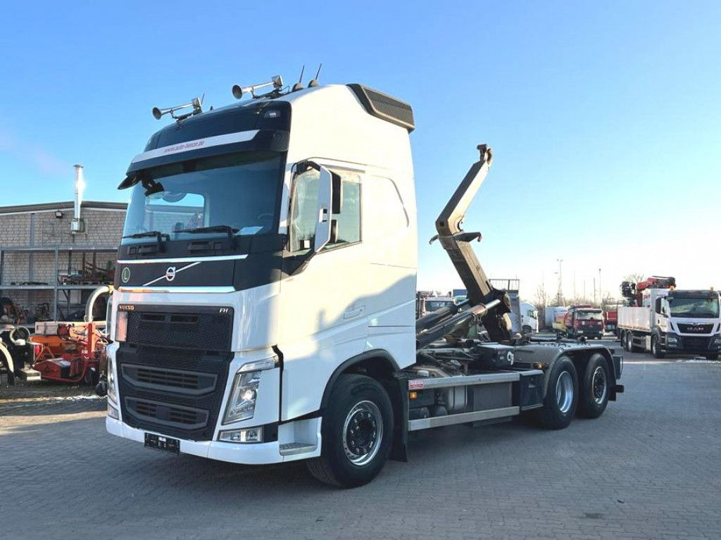 Volvo FH 500 6x2 Abrollkipper Funkfernbedienung - شاحنة ذات الخطاف: صور 1 Volvo FH 500 6x2 Abrollkipper Funkfernbedienung - شاحنة ذات الخطاف: صور 1