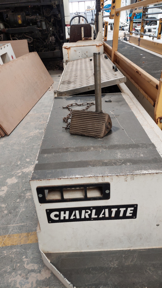 CBL2000E Belt Loader Charlatte - محمل الحزام: صور 5 CBL2000E Belt Loader Charlatte - محمل الحزام: صور 5