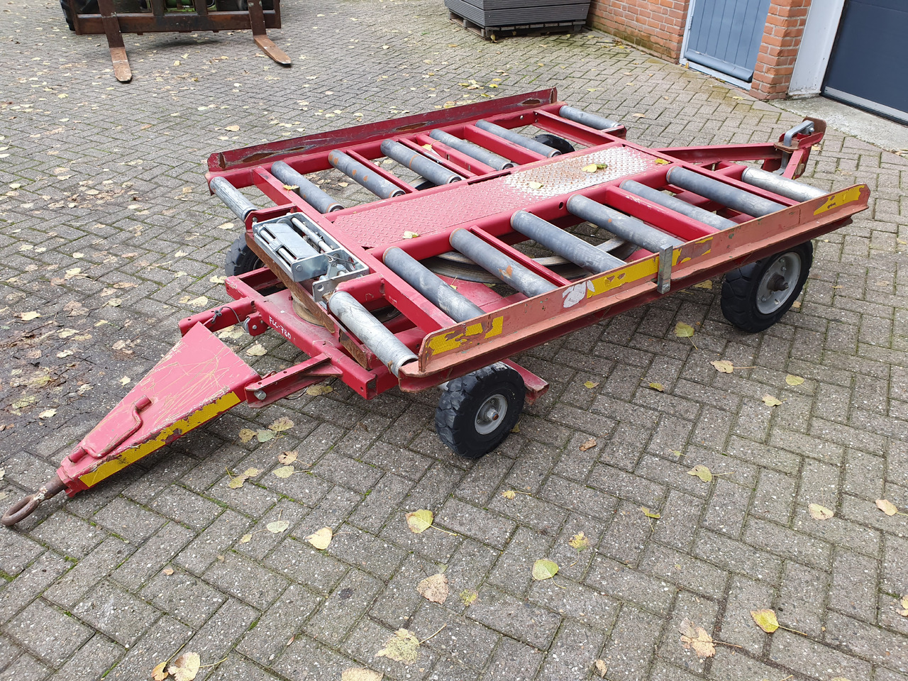 Dolly 5ft Miloco turntable - معدات الدعم الأرضي: صور 1 Dolly 5ft Miloco turntable - معدات الدعم الأرضي: صور 1