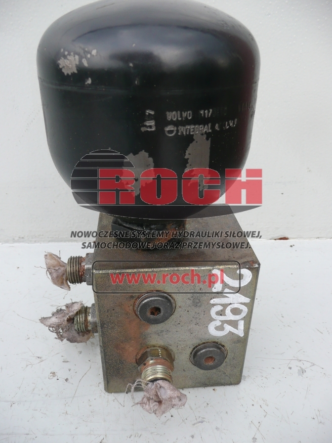 3022-02712 + HYDROAKUMULATOR VOLVO 0,5L - صمامات هيدروليكية - آلات البناء: صور 1 3022-02712 + HYDROAKUMULATOR VOLVO 0,5L - صمامات هيدروليكية - آلات البناء: صور 1