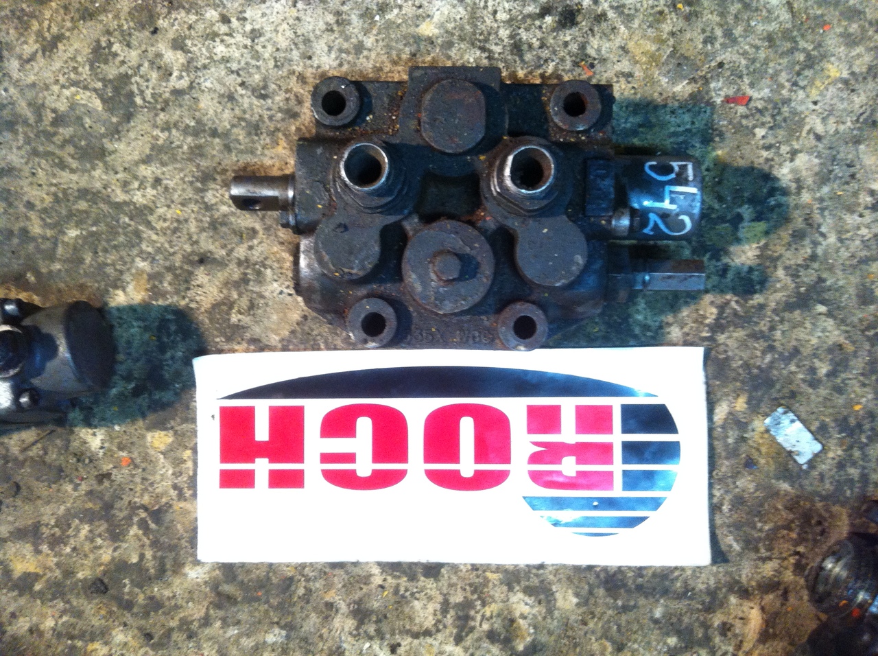 HYDRECO HAMWORTHY V1009D68V 0184/0000/579 - 1 SEKCYJNY - صمامات هيدروليكية - آلات البناء: صور 1 HYDRECO HAMWORTHY V1009D68V 0184/0000/579 - 1 SEKCYJNY - صمامات هيدروليكية - آلات البناء: صور 1