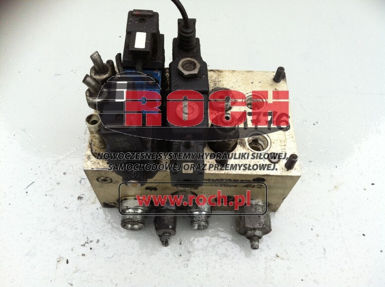 JOHNSTON 75755/1...DXP21984-01D 1878..0747 MR36843 + LC L5410A2010B0100 + CEWKI 12VDC - صمامات هيدروليكية - سياره كنس شوارع: صور 1 JOHNSTON 75755/1...DXP21984-01D 1878..0747 MR36843 + LC L5410A2010B0100 + CEWKI 12VDC - صمامات هيدروليكية - سياره كنس شوارع: صور 1