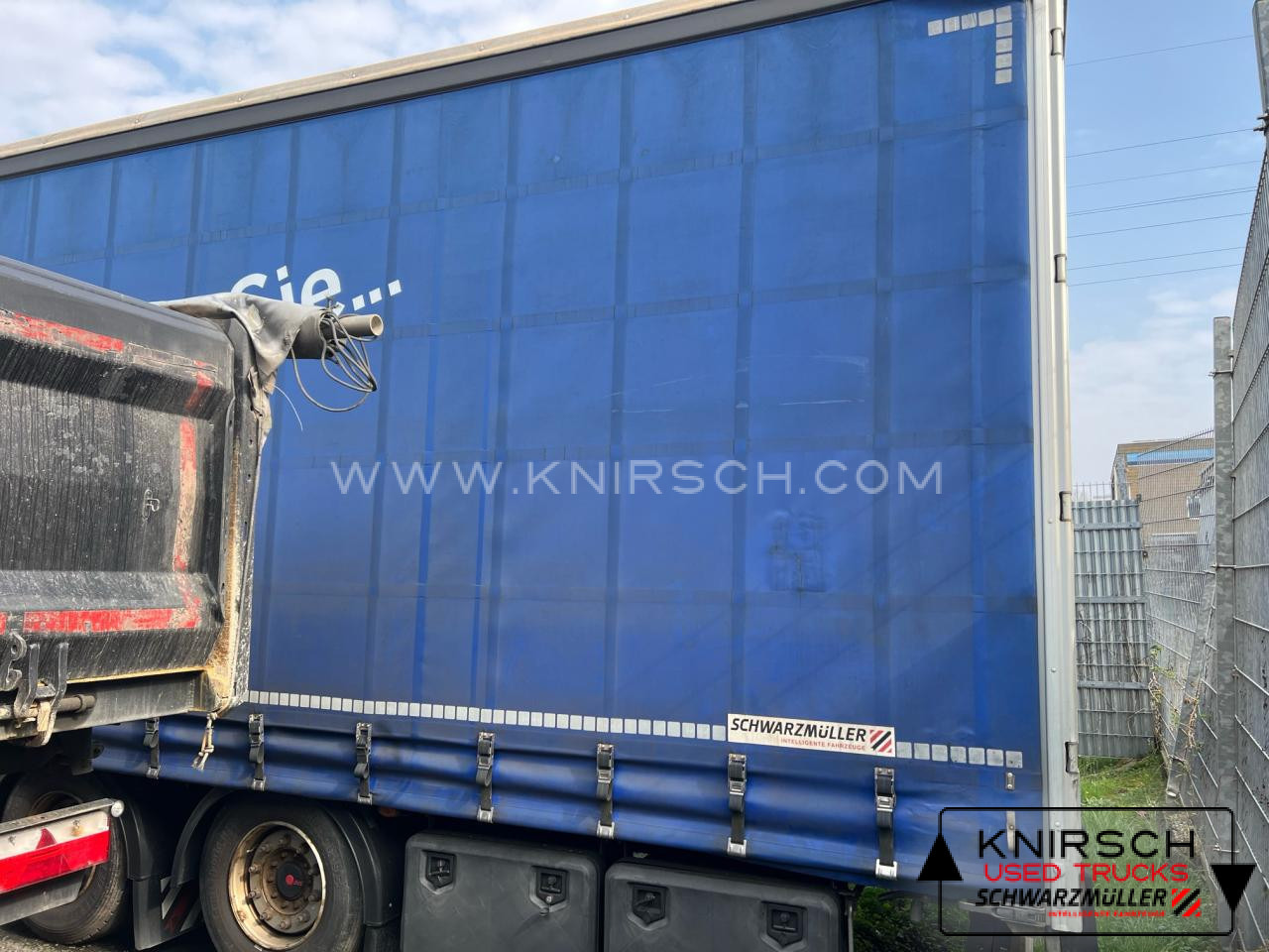 SCHWARZMUELLER S1 Mega, XL, Daimler 9.5, Getränkezertifikat, SAF - الخيمة نصف مقطورة: صور 4 SCHWARZMUELLER S1 Mega, XL, Daimler 9.5, Getränkezertifikat, SAF - الخيمة نصف مقطورة: صور 4