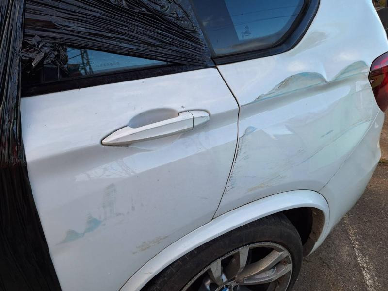 سيارة دفع رباعي BMW X5: صور 26 سيارة دفع رباعي BMW X5: صور 26