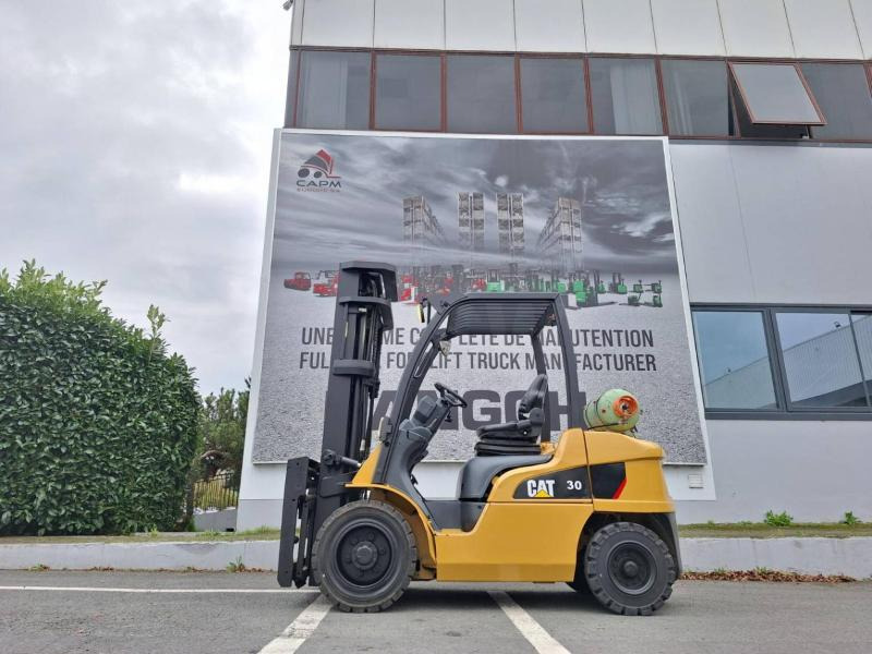 Caterpillar GP30NTD - رافعة شوكية تعمل بالغاز: صور 3 Caterpillar GP30NTD - رافعة شوكية تعمل بالغاز: صور 3