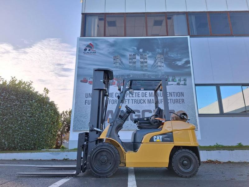 Caterpillar GP30NTD - رافعة شوكية تعمل بالغاز: صور 3 Caterpillar GP30NTD - رافعة شوكية تعمل بالغاز: صور 3