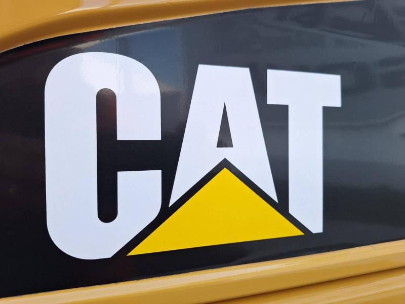 رافعة شوكية تعمل بالغاز Caterpillar GP30NTD: صور 17