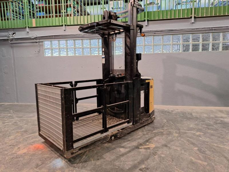 Caterpillar NOH10N - رافعات ترتيب البضائع: صور 2 Caterpillar NOH10N - رافعات ترتيب البضائع: صور 2