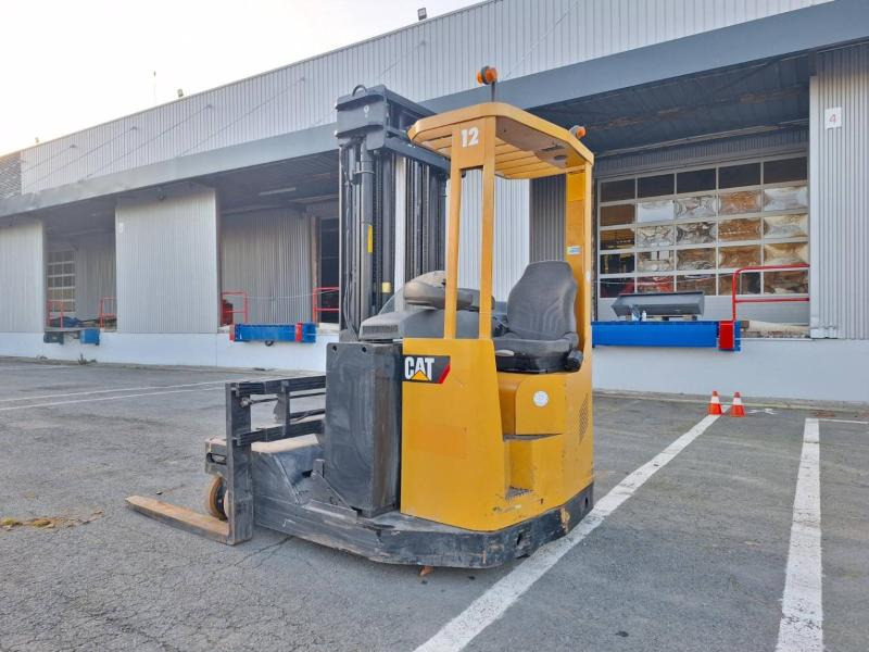 Caterpillar NRM20K - شاحنة المناولة رباعية الاتجاهات: صور 4 Caterpillar NRM20K - شاحنة المناولة رباعية الاتجاهات: صور 4