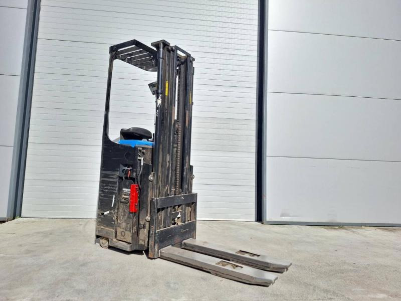 Caterpillar NSR16NI - معدات تكديس: صور 2 Caterpillar NSR16NI - معدات تكديس: صور 2