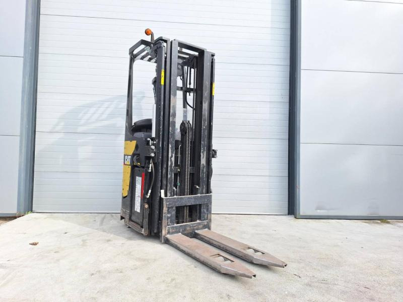 Caterpillar NSR20N - معدات تكديس: صور 1 Caterpillar NSR20N - معدات تكديس: صور 1