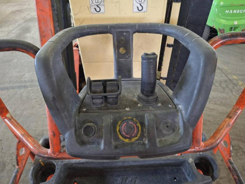 JLG Toucan 8E - الرأسي رفع الصاري: صور 4 JLG Toucan 8E - الرأسي رفع الصاري: صور 4
