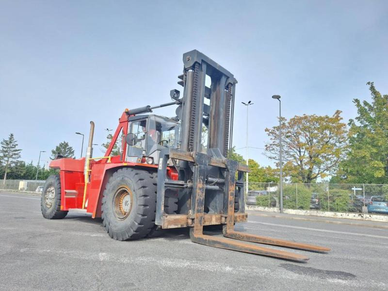 Kalmar DCF370-1200 - رافعة شوكية ديزل: صور 5 Kalmar DCF370-1200 - رافعة شوكية ديزل: صور 5