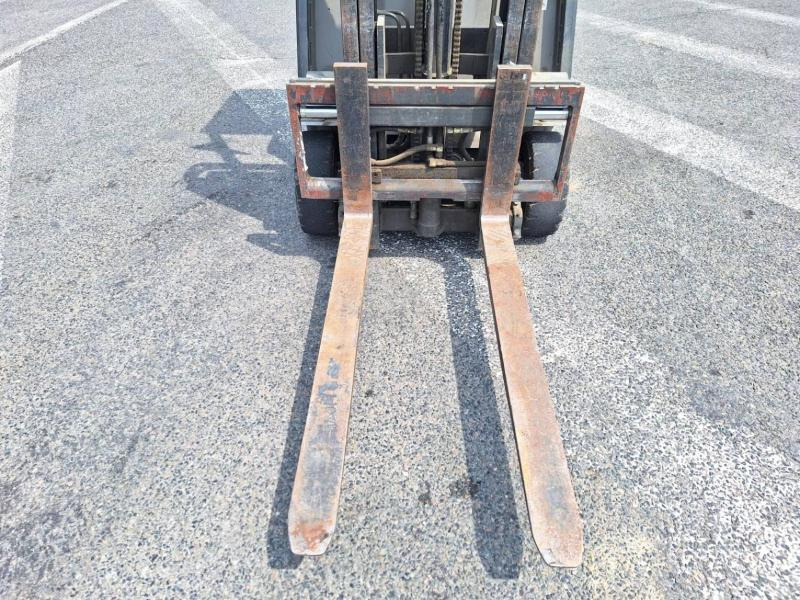 Nissan S1N1L130 - رافعة شوكية كهربائية: صور 5 Nissan S1N1L130 - رافعة شوكية كهربائية: صور 5