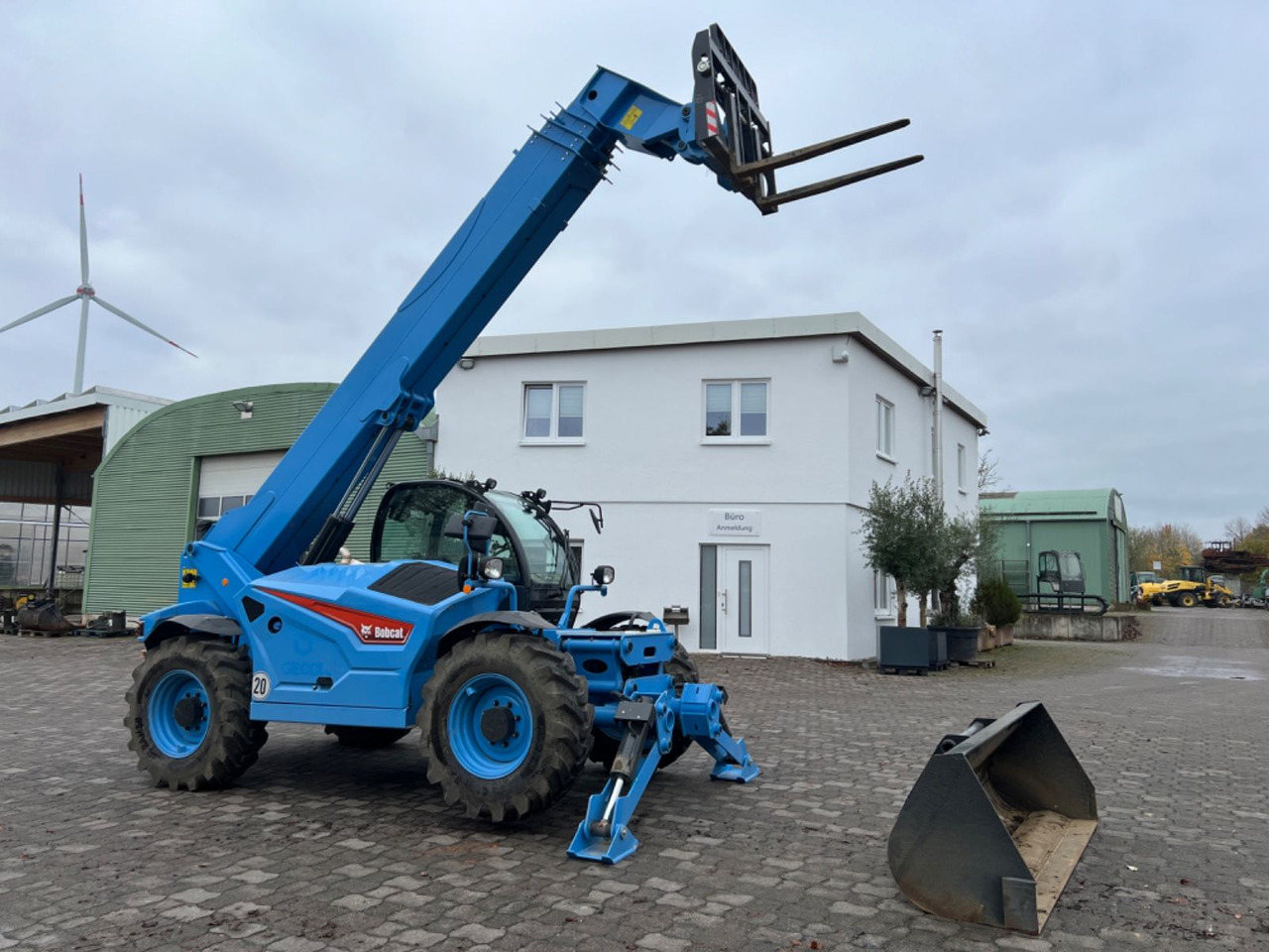 Bobcat T 40.180 SLPRC, Bj 21/22, 50 BH, Schaufel Gabel - اللودر بعجل: صور 3 Bobcat T 40.180 SLPRC, Bj 21/22, 50 BH, Schaufel Gabel - اللودر بعجل: صور 3