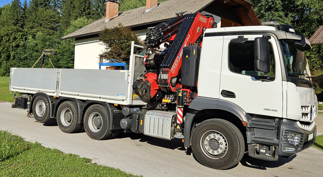 MERCEDES-BENZ Hiab Palfinger Fassi F545-6 JIB L426 - شاحنات مسطحة: صور 2 MERCEDES-BENZ Hiab Palfinger Fassi F545-6 JIB L426 - شاحنات مسطحة: صور 2