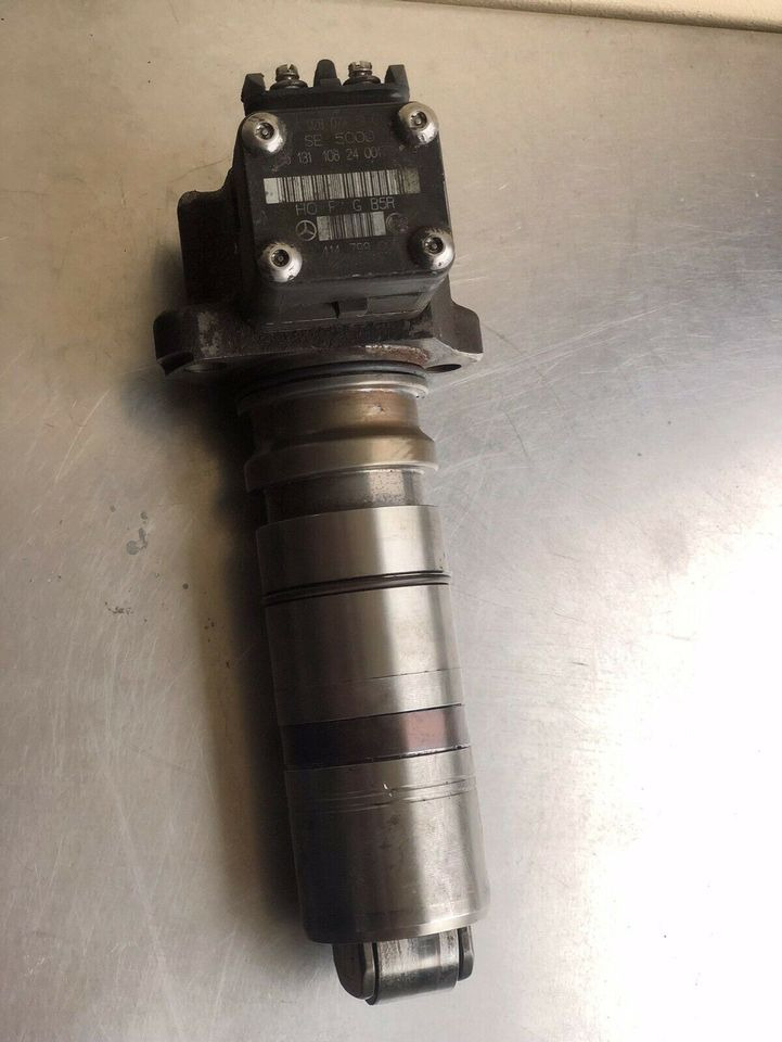 Mercedes Benz Einspritzpumpe - حاقن - شاحنة: صور 1 Mercedes Benz Einspritzpumpe - حاقن - شاحنة: صور 1