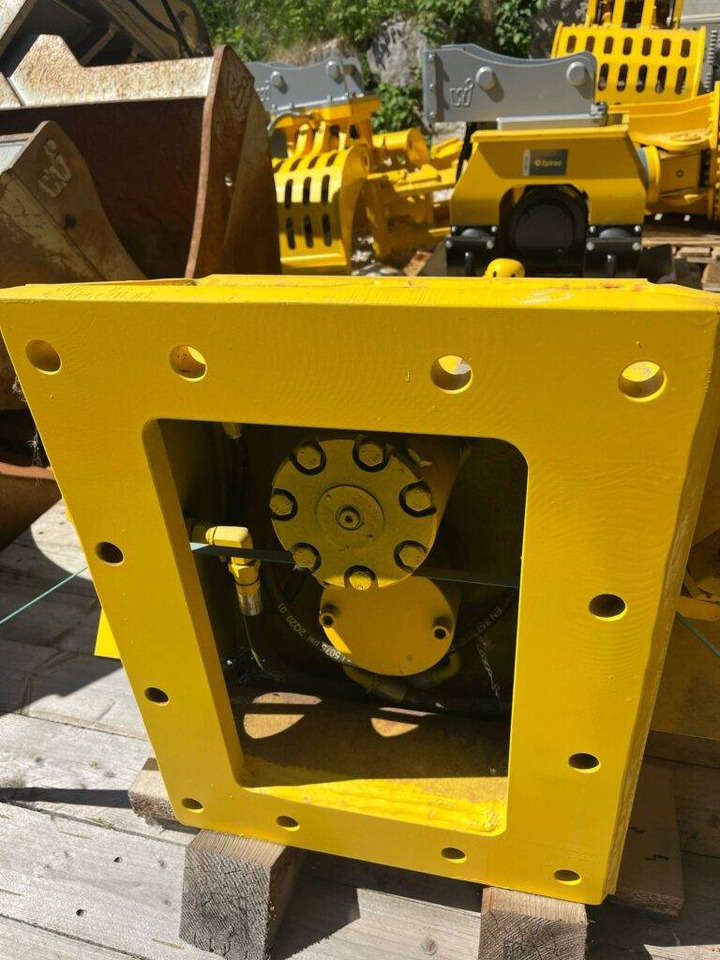 Epiroc Betonabbruchzange CB950 - ماكينة القص الهيدروليكي - آلات البناء: صور 3 Epiroc Betonabbruchzange CB950 - ماكينة القص الهيدروليكي - آلات البناء: صور 3