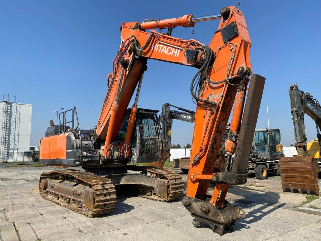 Hitachi ZX350LC-6 - حفارات زحافة: صور 1 Hitachi ZX350LC-6 - حفارات زحافة: صور 1