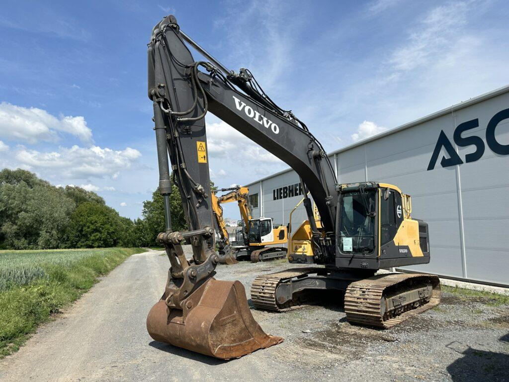 Volvo EC220EL - حفارات زحافة: صور 4 Volvo EC220EL - حفارات زحافة: صور 4