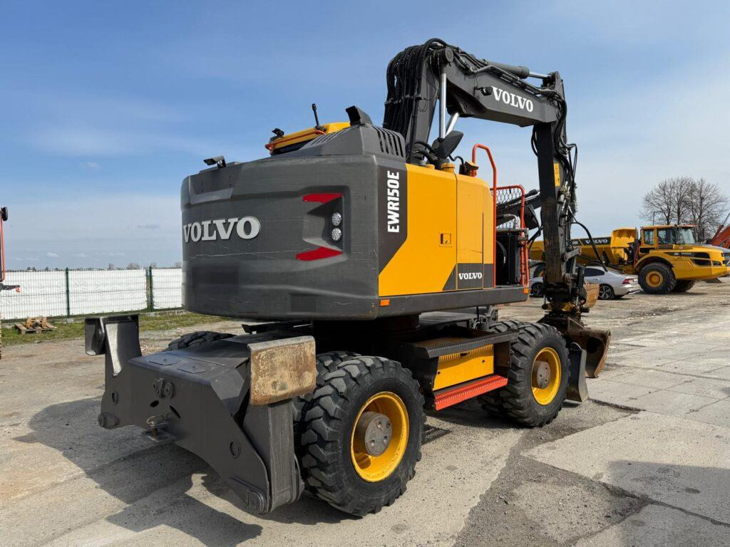 Volvo EWR150E - حفارة على عجلات: صور 3 Volvo EWR150E - حفارة على عجلات: صور 3