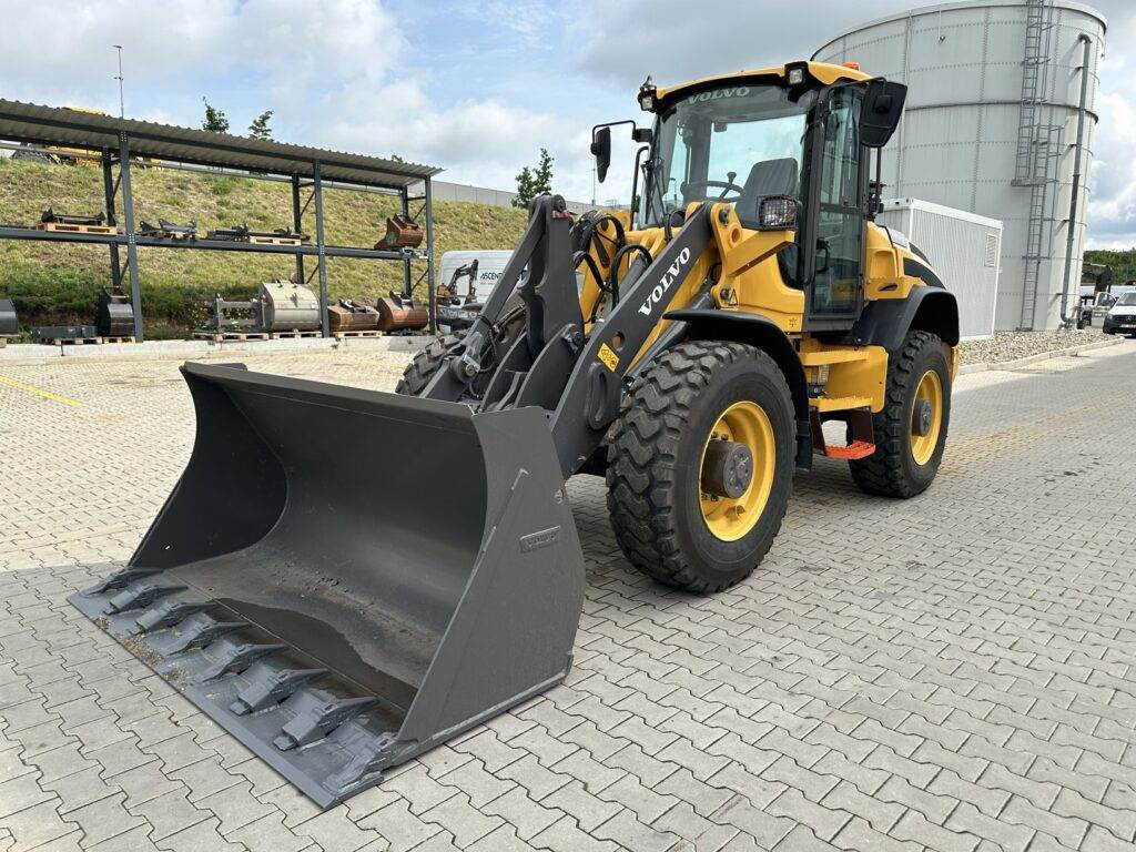 Volvo L45HS - اللودر بعجل: صور 4 Volvo L45HS - اللودر بعجل: صور 4