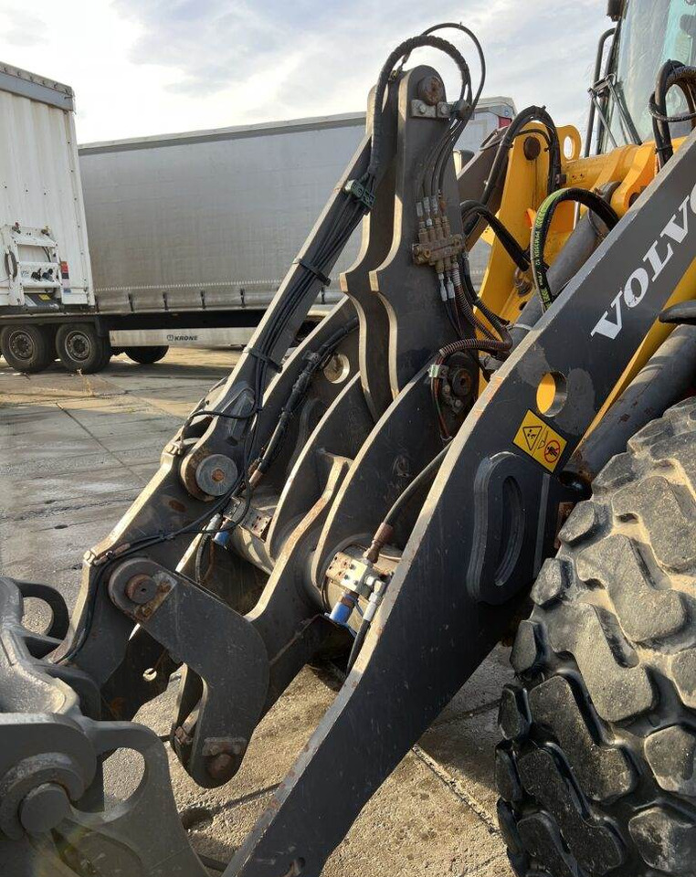 Volvo L45H - اللودر بعجل: صور 5 Volvo L45H - اللودر بعجل: صور 5