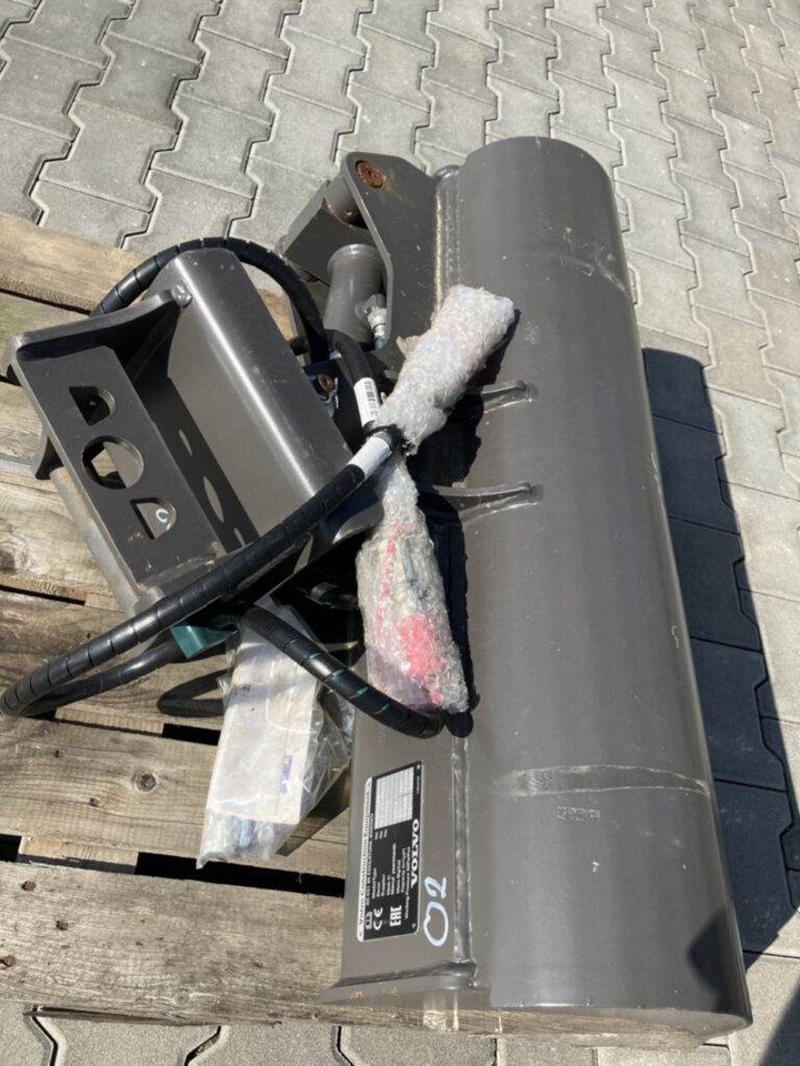 Volvo Löffelset inkl. Schnellwechsler für EC18 - حفار متعدد الاستخدام: صور 4 Volvo Löffelset inkl. Schnellwechsler für EC18 - حفار متعدد الاستخدام: صور 4