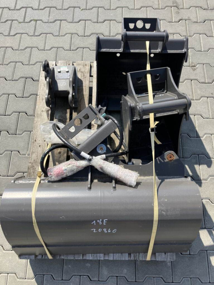 Volvo Löffelset inkl. Schnellwechsler für EC18 - حفار متعدد الاستخدام: صور 5 Volvo Löffelset inkl. Schnellwechsler für EC18 - حفار متعدد الاستخدام: صور 5