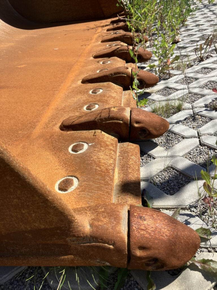 Volvo Schaufel mit Zähnen - Festanbau - بكت: صور 5 Volvo Schaufel mit Zähnen - Festanbau - بكت: صور 5