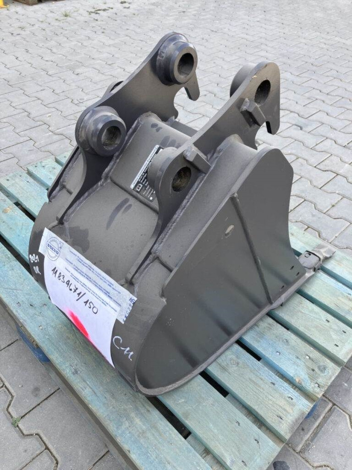 Volvo Tieflöffel mit Zähnen - Festanbau - حفار متعدد الاستخدام: صور 2 Volvo Tieflöffel mit Zähnen - Festanbau - حفار متعدد الاستخدام: صور 2
