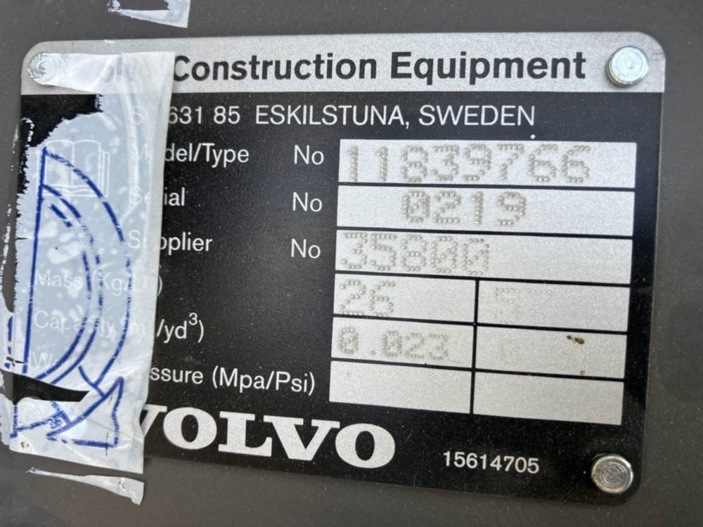 Volvo Tieflöffel mit Zähnen - Festanbau - حفار متعدد الاستخدام: صور 4 Volvo Tieflöffel mit Zähnen - Festanbau - حفار متعدد الاستخدام: صور 4