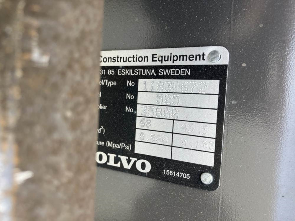 Volvo Tieflöffel mit Zähnen - Festanbau - حفار متعدد الاستخدام: صور 3 Volvo Tieflöffel mit Zähnen - Festanbau - حفار متعدد الاستخدام: صور 3