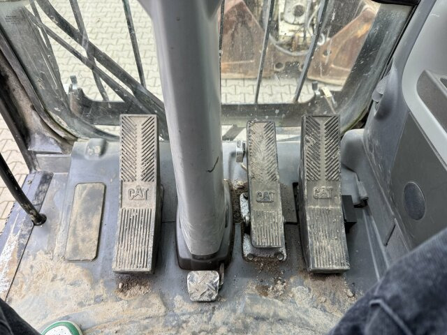 CAT M318D Mobilbagger *9.235 h *Schnellw. *Greifer - حفارة على عجلات: صور 5 CAT M318D Mobilbagger *9.235 h *Schnellw. *Greifer - حفارة على عجلات: صور 5