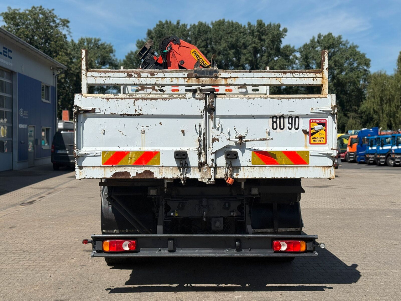 Iveco ML180E 4x2 DOKA Euro 5 Kipper Kran PK16001K-B - شاحنة كرين: صور 4 Iveco ML180E 4x2 DOKA Euro 5 Kipper Kran PK16001K-B - شاحنة كرين: صور 4