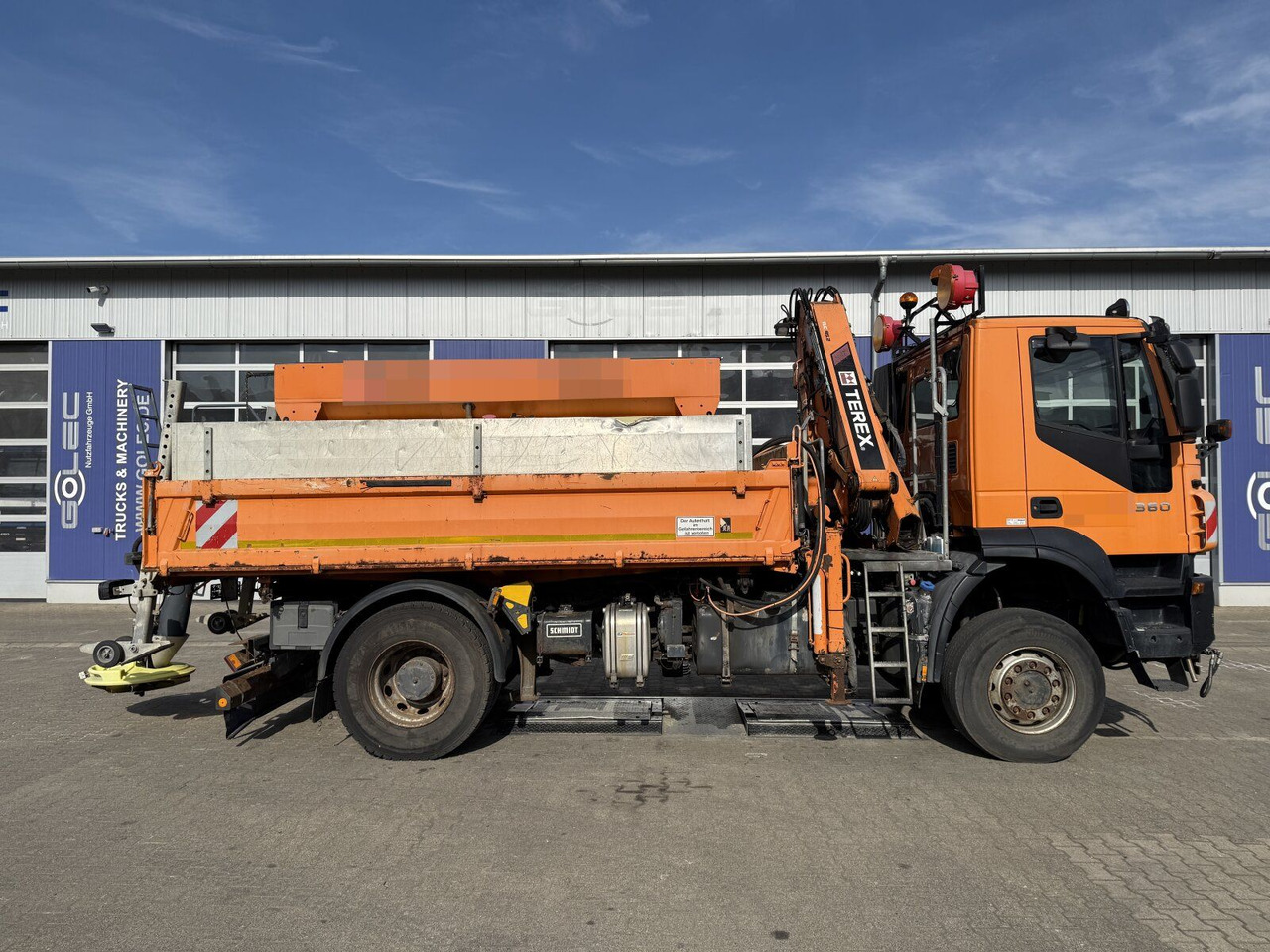 Iveco TRAKKER Kipper Kran TEREX 85.2 Salzstreuer - قلابات, شاحنة كرين: صور 2 Iveco TRAKKER Kipper Kran TEREX 85.2 Salzstreuer - قلابات, شاحنة كرين: صور 2