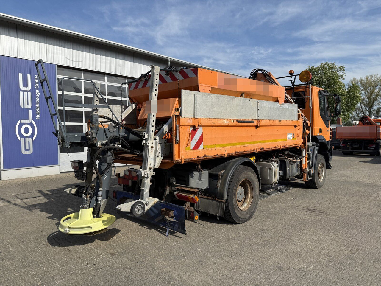 Iveco TRAKKER Kipper Kran TEREX 85.2 Salzstreuer - شاحنة كرين: صور 3 Iveco TRAKKER Kipper Kran TEREX 85.2 Salzstreuer - شاحنة كرين: صور 3