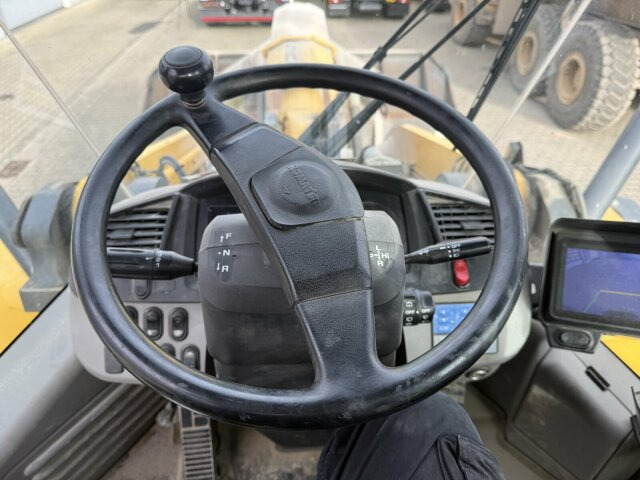 Komatsu WA 470-7 Radlader 24 Ton Schaufel 4.5 m³ *Waage - اللودر بعجل: صور 2 Komatsu WA 470-7 Radlader 24 Ton Schaufel 4.5 m³ *Waage - اللودر بعجل: صور 2