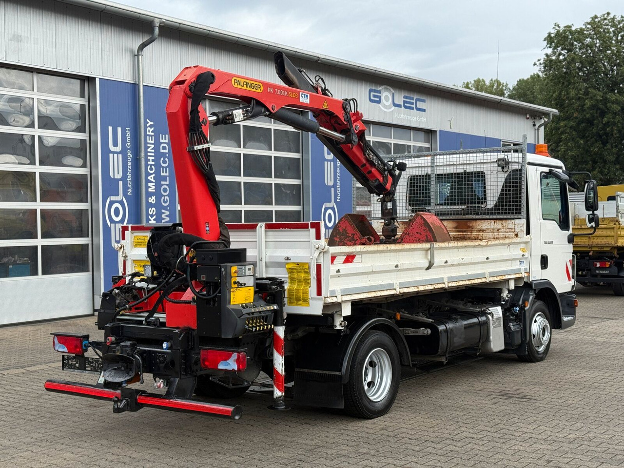 MAN TGL 8.220 4x2 Kipper Kran Palfinger 7.001-K A - قلاب صغير: صور 3 MAN TGL 8.220 4x2 Kipper Kran Palfinger 7.001-K A - قلاب صغير: صور 3