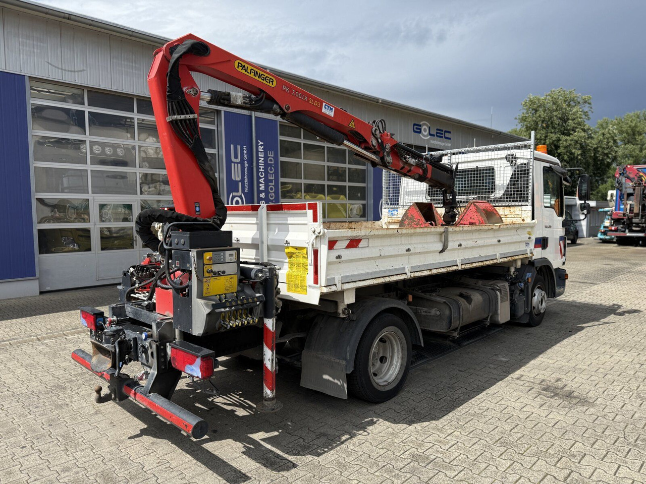 MAN TGL 8.220 4x2 Kipper Kran Palfinger 7.001-K A - قلاب صغير: صور 5 MAN TGL 8.220 4x2 Kipper Kran Palfinger 7.001-K A - قلاب صغير: صور 5
