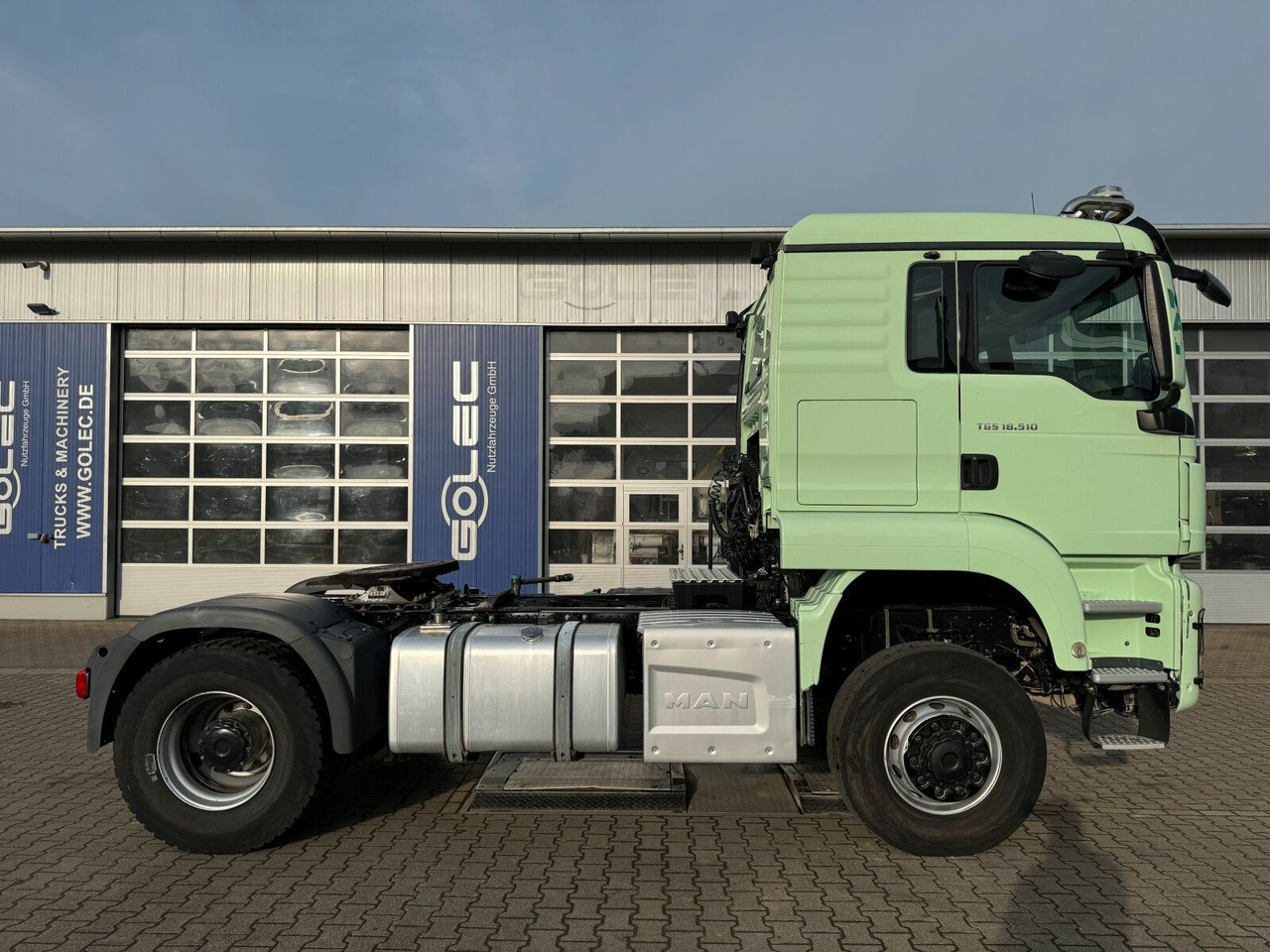 MAN TGS 18.510 4x4 SZM - Kipphyd. Blatt Luft - شاحنة جرار: صور 3 MAN TGS 18.510 4x4 SZM - Kipphyd. Blatt Luft - شاحنة جرار: صور 3